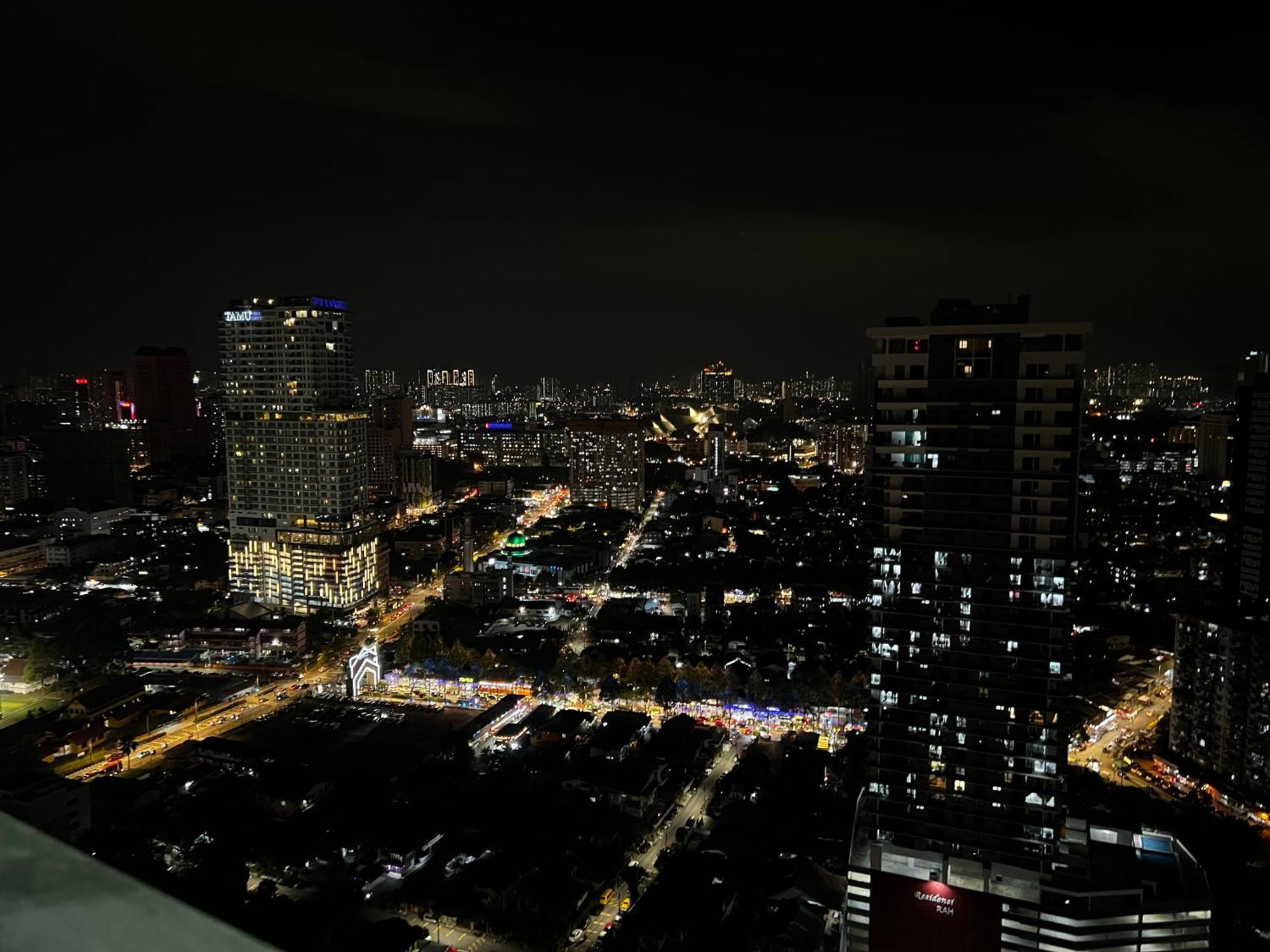 Mercu Summer Suites Klcc By Sweet Home Kuala Lumpur Exteriör bild
