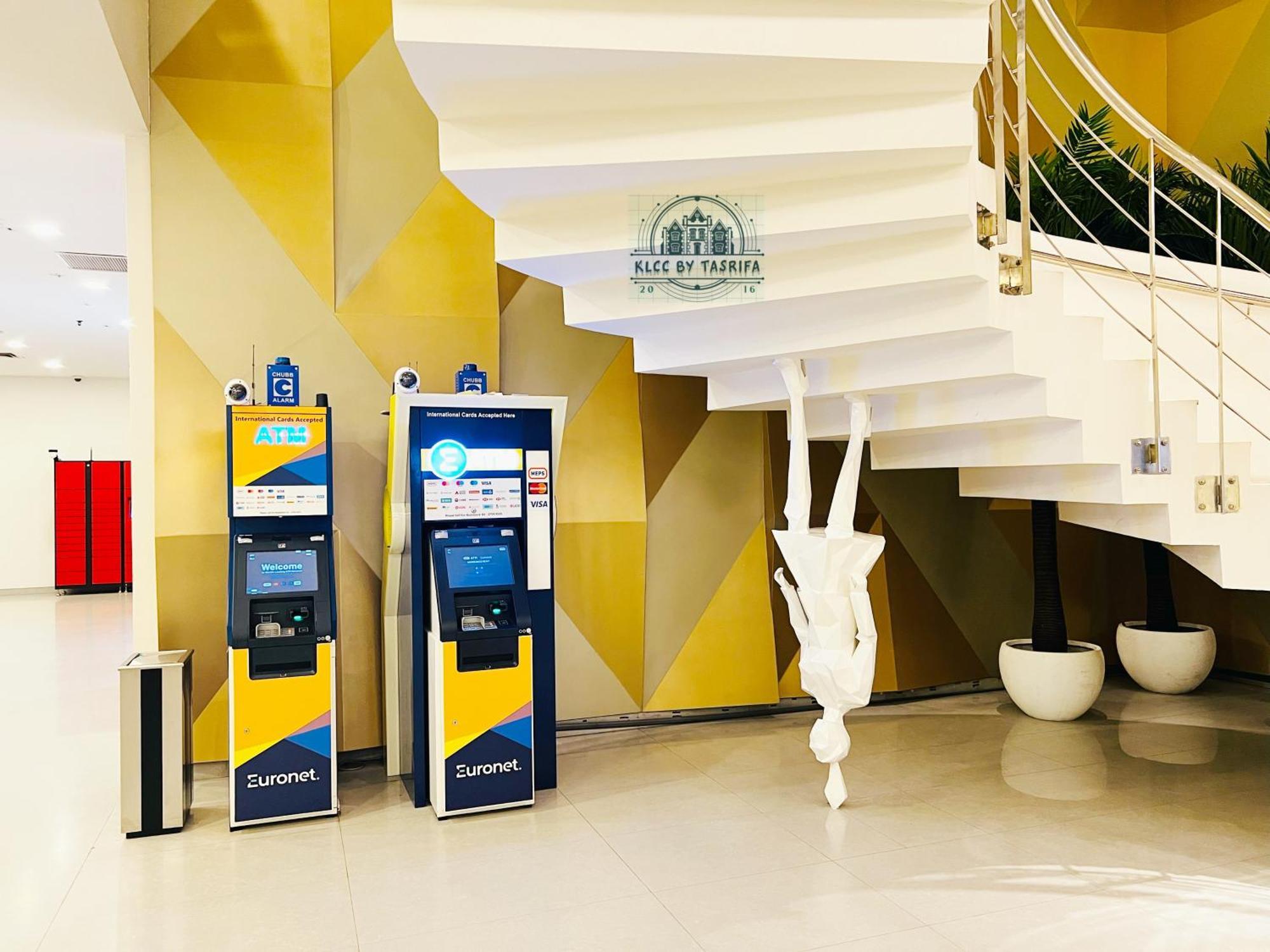 Mercu Summer Suites Klcc By Sweet Home Kuala Lumpur Exteriör bild